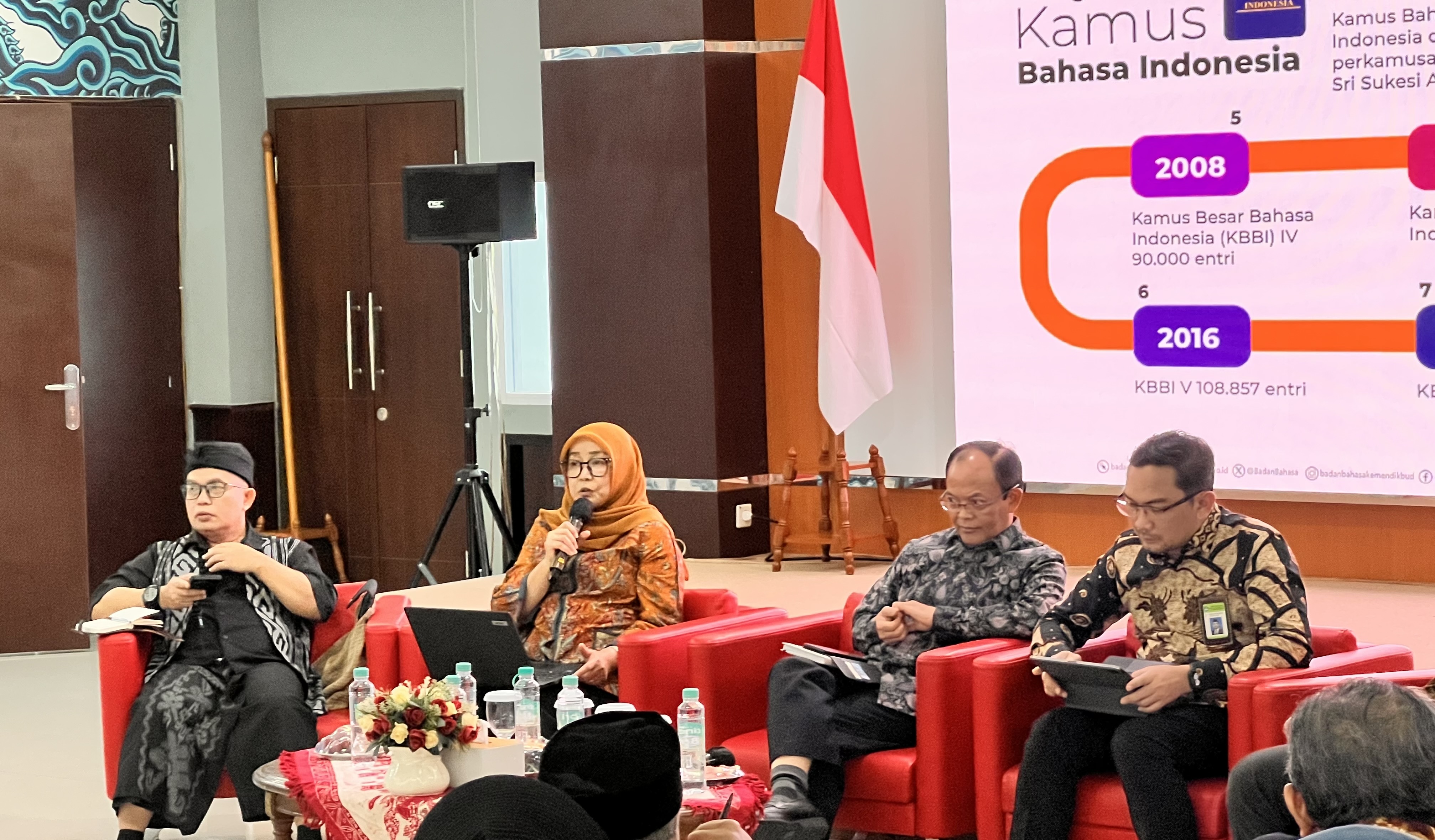 Badan Bahasa Tegaskan KBBI Terus Dimutakhirkan, Palum Jadi Kata Tahun Ini