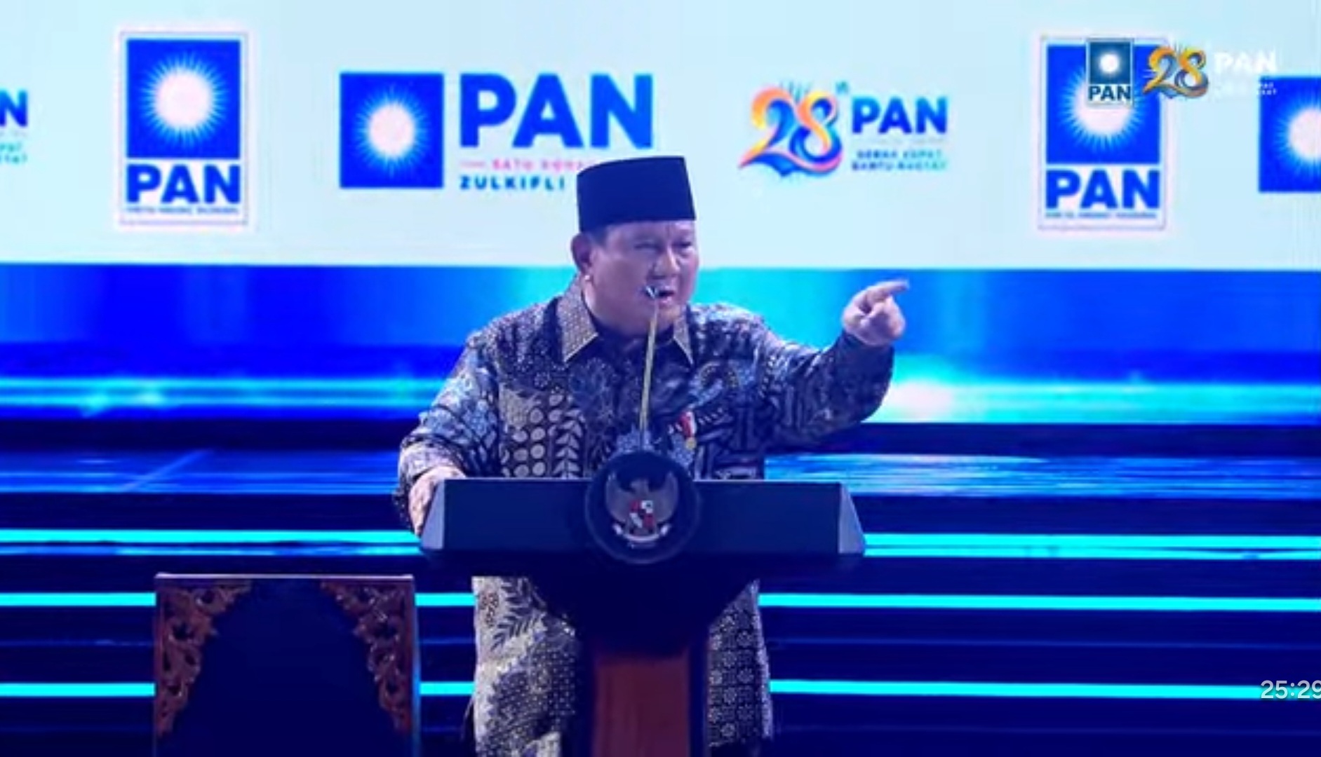 Prabowo: Demokrasi Bisa Dibajak dan Dibeli, Buzzer hingga Robot Jadi Sorotan