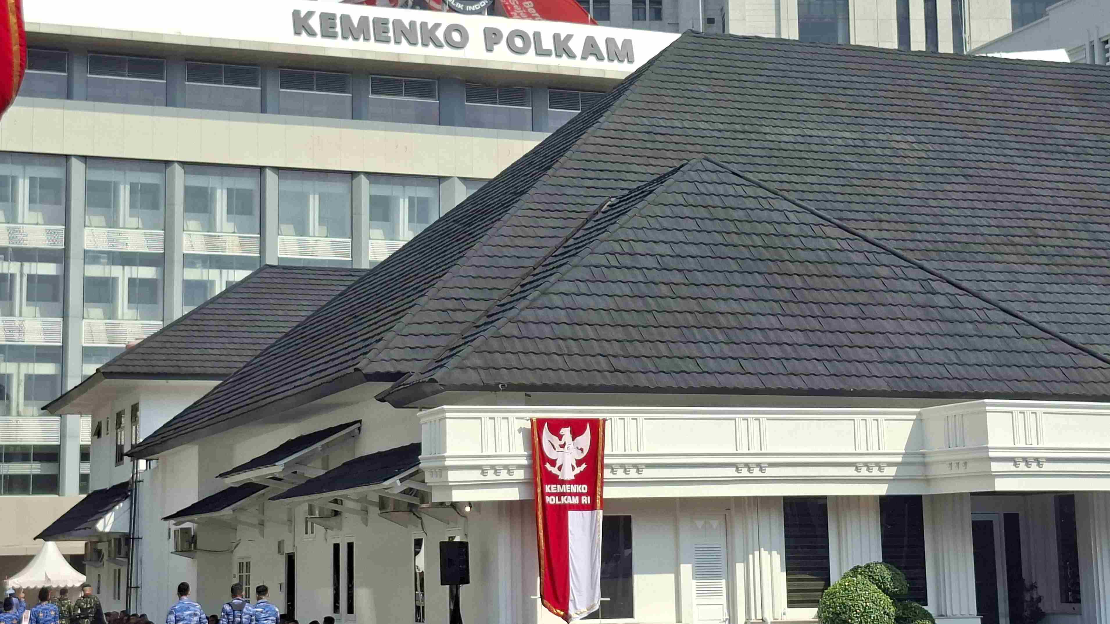 Gak Kalah Meriah! Upacara di Kemenko Polkam Berlangsung Khidmat, Peserta Santap Hidangan Lezat