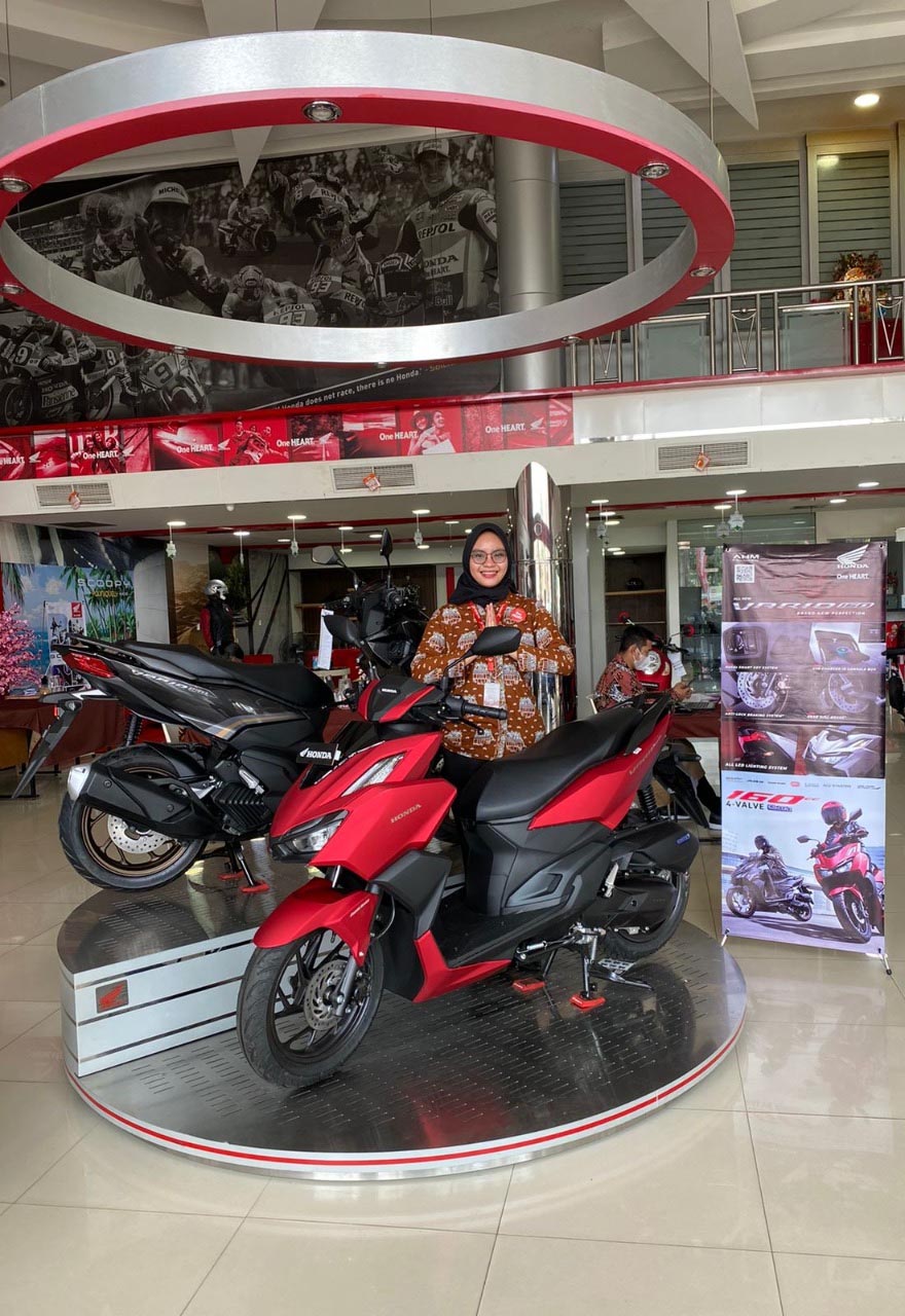 Bersama Honda Rayakan Kemenangan