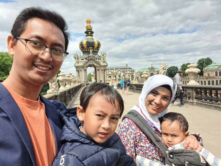 Europe Trip Sekeluarga ke Empat Negara (2); Terpukau Kota Tua Raden Saleh