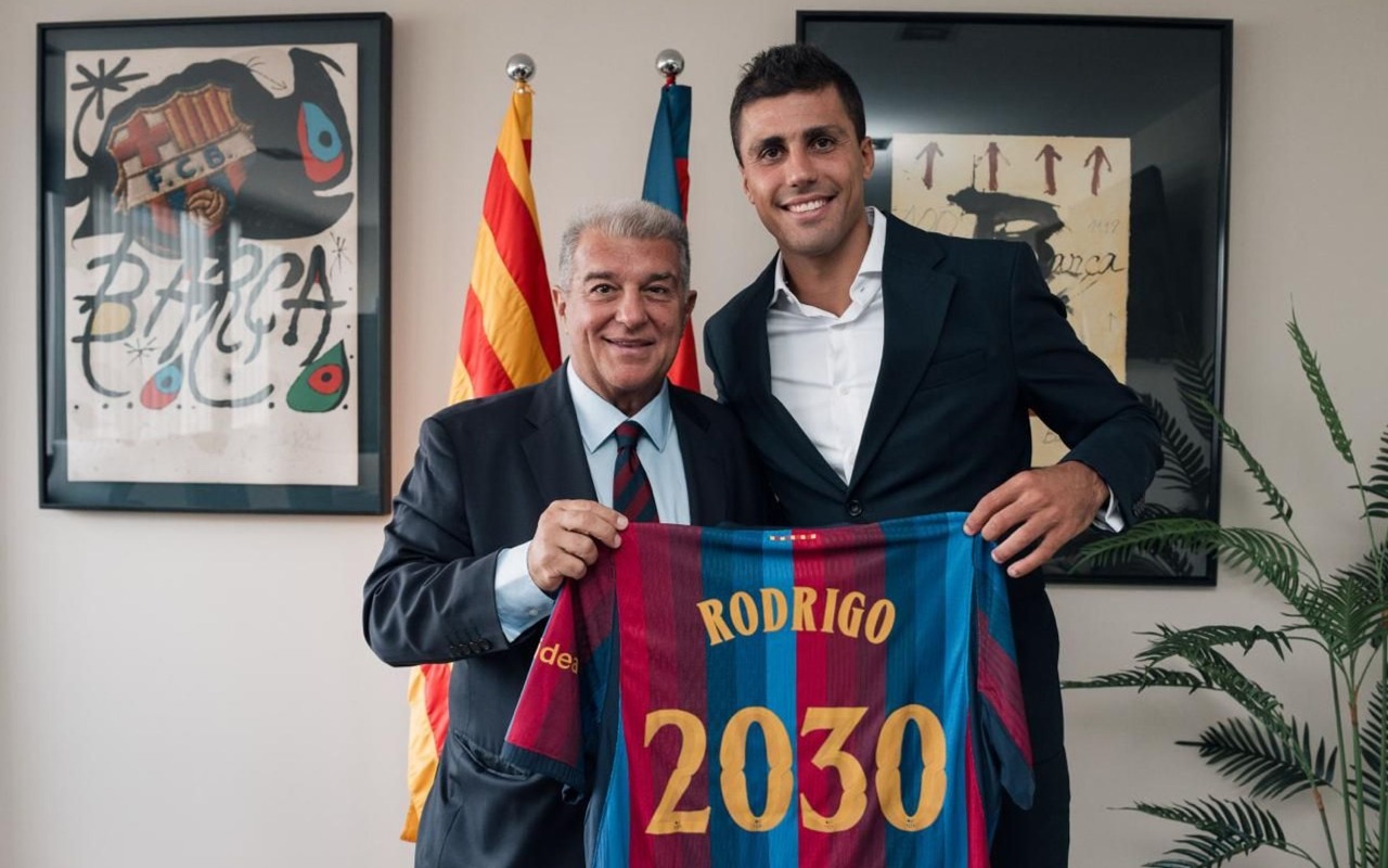 Sah! Rodri Jadi Pemain Barcelona, Dikontrak hingga 2030