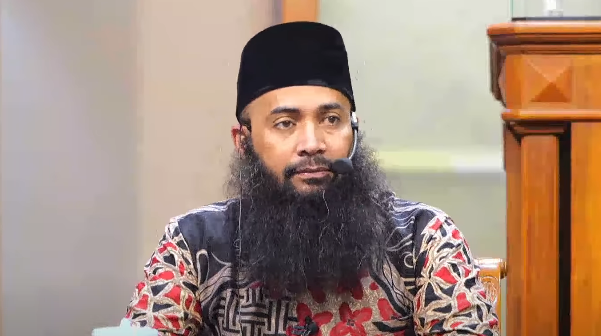   Ini Pendapat Kuat Ustaz Syafiq Basalamah Soal Puasa Arafah Ikut Arab atau Indonesia: Yang jadi Masalah...