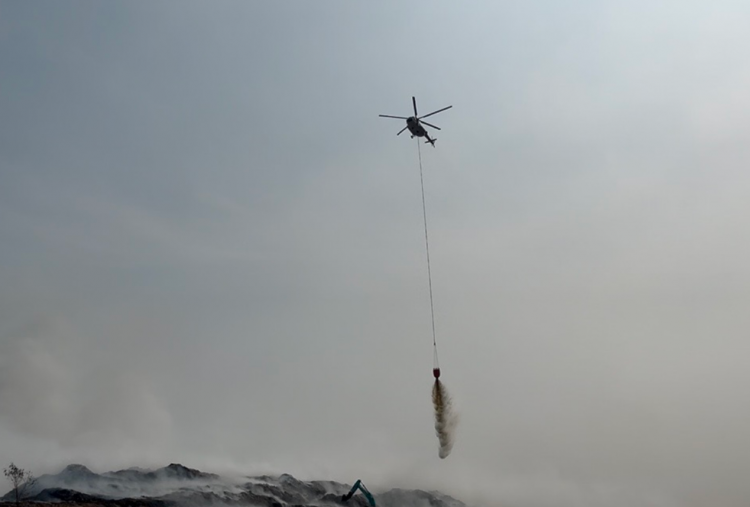 Agak Laen! Warga Tangerang Seru Lihat Helikopter, Isi Liburan Sekolah dengan Nonton Kebakaran TPA Jatiwaringin