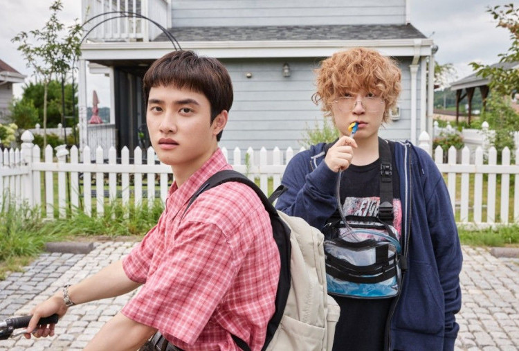 Lirik dan Terjemahan Lagu DUMB - D.O. EXO ft PENOMECO, Kolaborasi Seru yang Penuh Energi