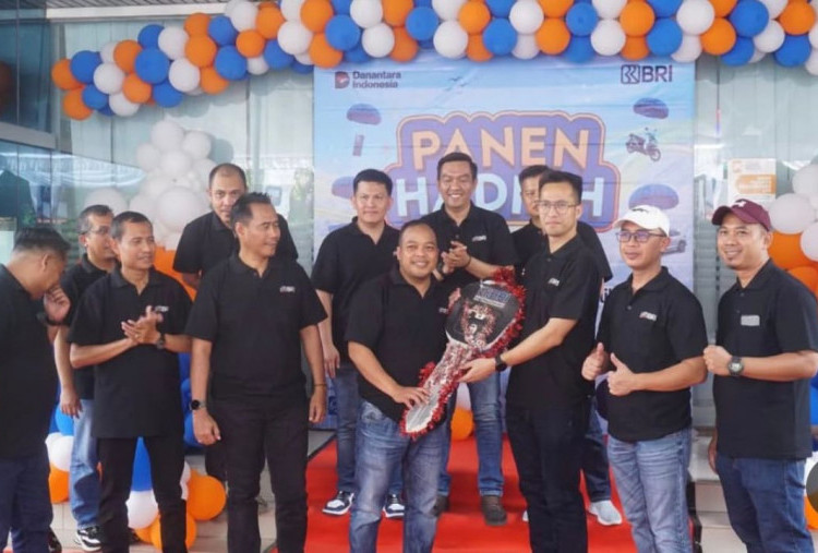 BRI Prabumulih Gelar Undian Panen Hadiah Simpedes 2024: Nasabah Bawa Pulang Mobil Honda BR-V