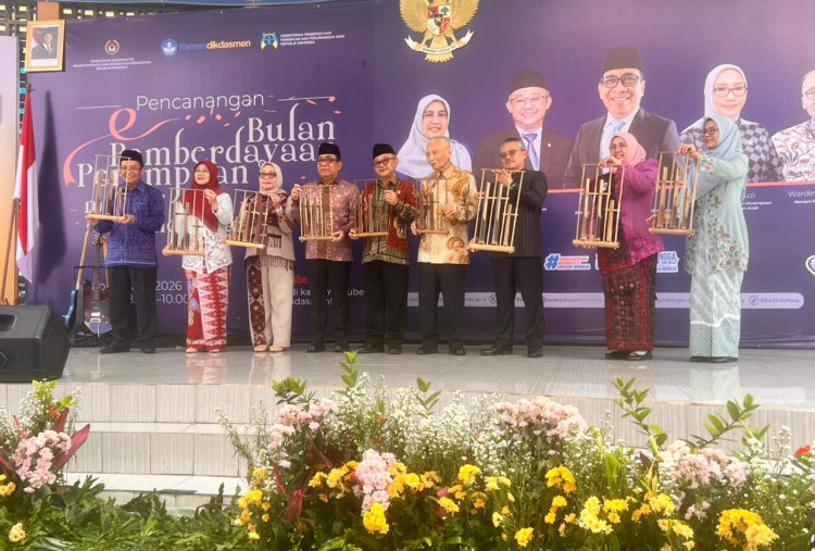 Abdul Mu’ti Sebut Pendidikan Senjata Utama Berdayakan Perempuan