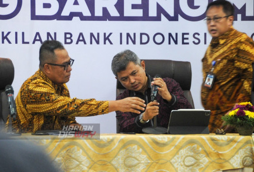 Bincang Bareng Media yang digelar Bank Indonesia Jatim menjelaskan Kinerja Intermediasi Perbankan Jawa Terjaga saat di Kantor BI Jatim, Surabaya, Jawa Timur, Kamis (6/7/2023). BBM 2023 yang digelar tersebut menjelaskan kinerja ekonomi Jatim Triwulan II di tahun 2023 lebih tinggi. Hal tersebut diperkirakan akan mendorong peningkatan kinerja Lu Industri Pengelola dan Lu Pengadaan.