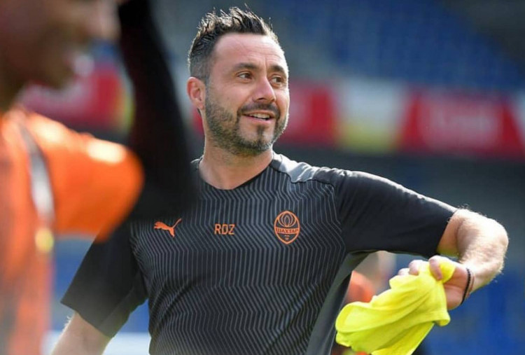 Arne Slot Diujung Tanduk, Liverpool Bersaing Sengit dengan Tottenham Dapatkan De Zerbi!