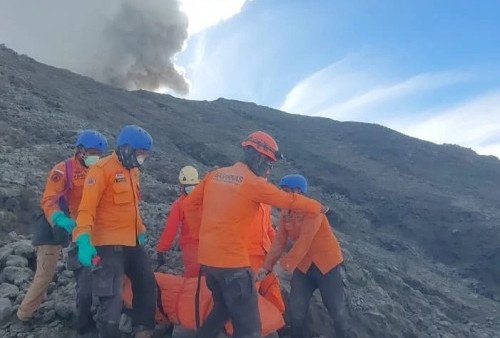 Tim Gabungan Masih Berupaya Evakuasi 18 Pendaki Yang Hilang Pasca Erupsi Gunung Marapi
