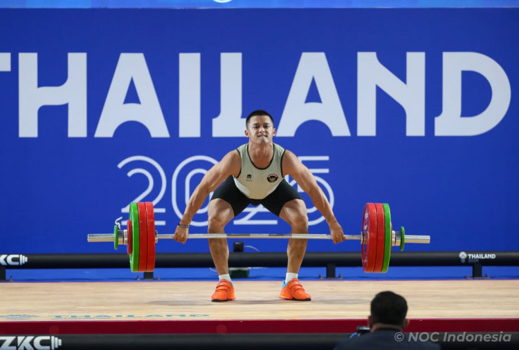 Berkat Latihan Disiplin, Rizki Juniansyah Sabet Emas SEA Games 2025 dan Cetak Rekor Dunia