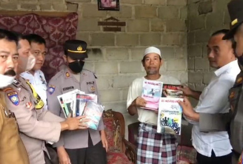 Plang Khilafatul Muslimin di Lamteng Dicopot, Polisi Temukan Ini di Dalam Rumah