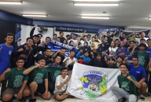 Persib vs Persija: Rivalitas di Lapangan, Persaudaraan di Surabaya