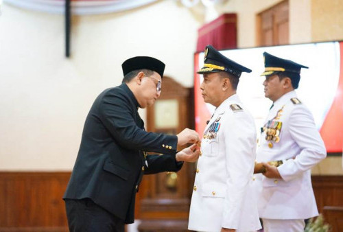 Jelang Masa Kampanye, Pj Gubernur Jatim Lantik 2 Pj dan 13 Pjs