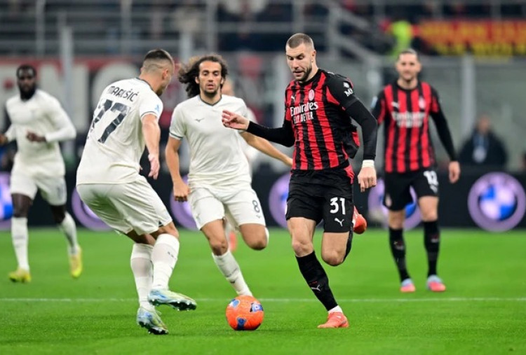 AC Milan vs Lazio 1-0: Rossoneri Menang Meski Allegri Dikartu Merah