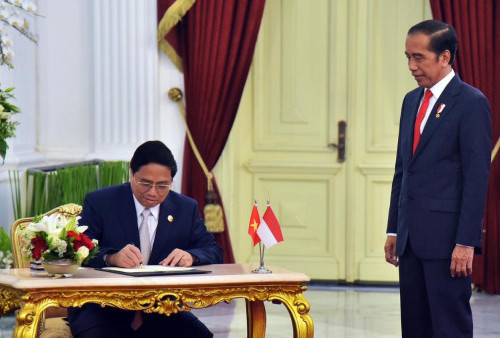 PM Vietnam Pham Minh Chinh Bertemu Jokowi untuk Membahas Kerja Sama di Bidang Maritim