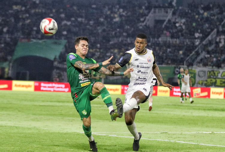 Susunan Pemain PSBS vs Persebaya, Gali Gantikan Malik Risaldi!