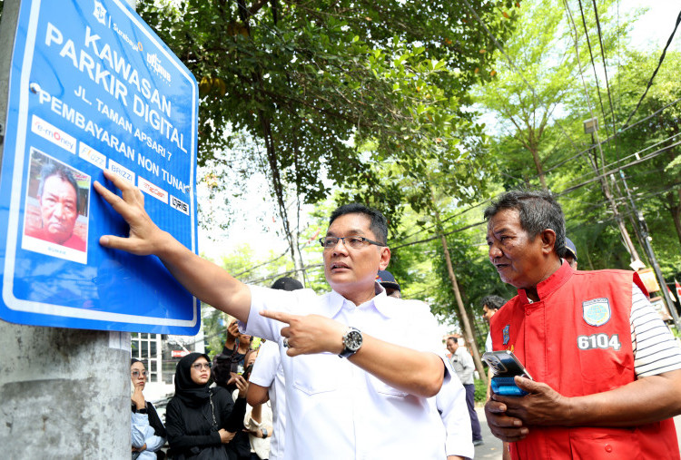 Surabaya Pasang Foto Jukir di Rambu Digital, Warga Boleh Tolak Bayar! 