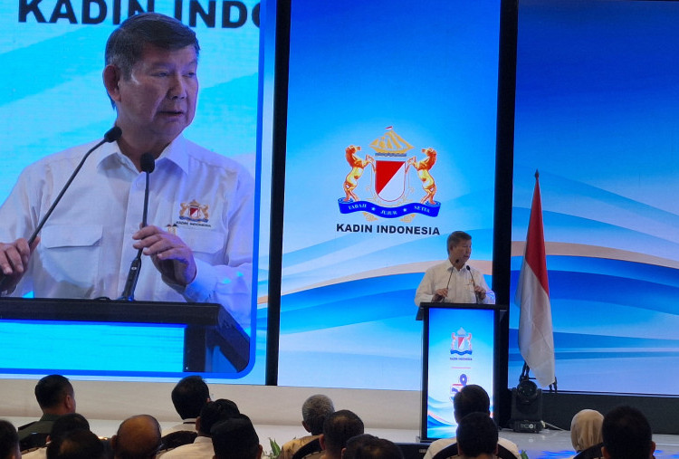 Hashim Sebut Rekening Gratis untuk Warga 17 Tahun, Bukan HP Gratis