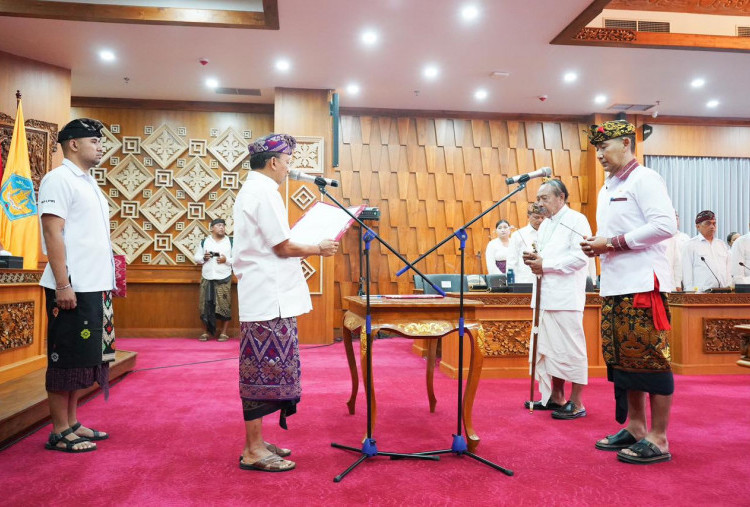 Koster Lantik Wesnawa Punia jadi Kadisdikpora, Akselerasi Program ‘1 Keluarga 1 Sarjana’