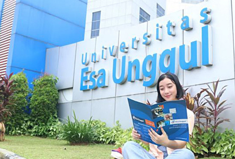 Program Studi D3 Rekam Medik dan Informasi Kesehatan Universitas Esa Unggul Raih Akreditasi 'UNGGUL' dari LAM-PTKes