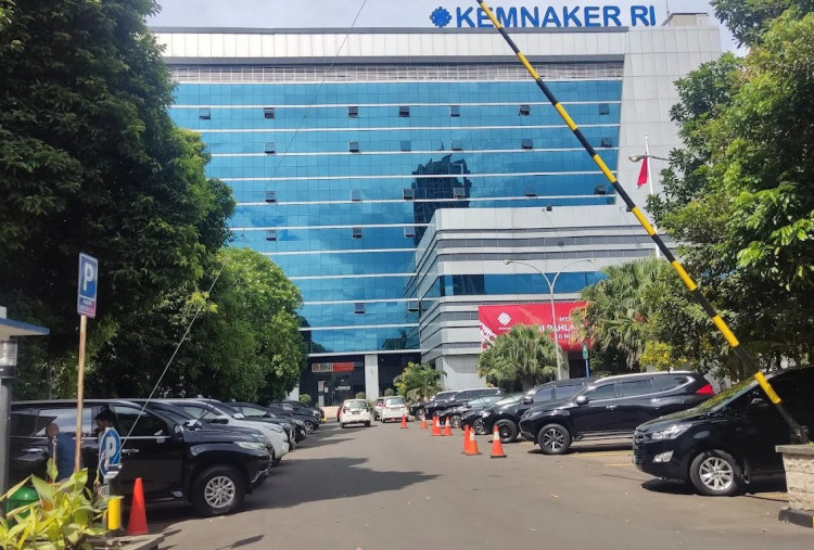 Ruang K3 Kemnaker Disegel Usai Wamenaker Kena OTT KPK!