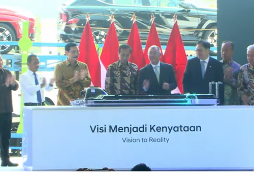Jokowi Hadir di peresmian Pabrik Baterai Hyundai - LG di Karawang