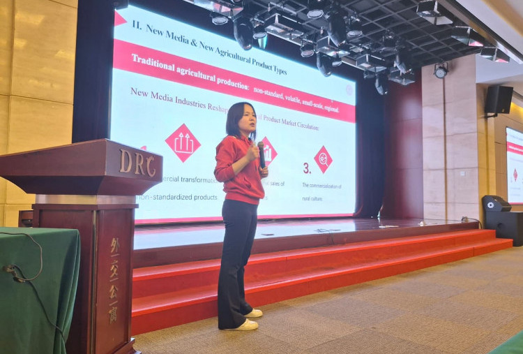 Harian Disway di China International Press Communication Center (CIPCC) (83): Wajah Babi sampai Big Data Mangga