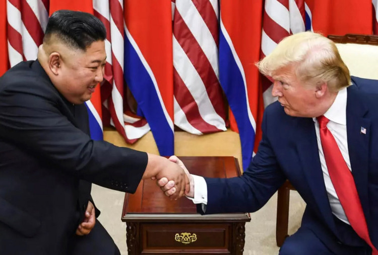 Donald Trump Isyaratkan Kemesraan dengan Kim Jong-un: Asia Timur Ketir-Ketir, Seoul Berharap Positif