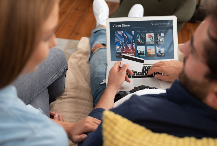 Digital Native Consumers, Alasan Gen Z Gemar Berlangganan Akun Premium?