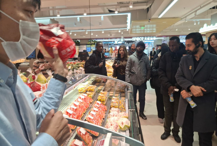 Harian Disway di China International Press Communication Center (CIPCC) (102): Belanja Rasa Icip-Icip