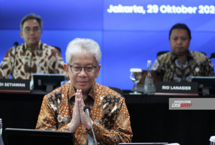 Direktur Utama bank bjb, Yuddy Renaldi sebelum Analyst Meeting FY 2024 di kantor bank bjb Gedung T Tower, Jakarta Selatan, Selasa (29/10/2024).