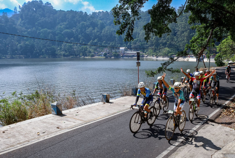 Berkat KAI Ngebel KOM 2026, Cyclist Jadi Tahu Ada Telaga yang Asyik buat Bersepeda