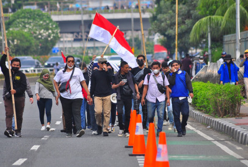 Massa Buruh dan Mahasiswa Kembali Gelar Unjuk Rasa Menolak Kenaikan Harga BBM Hari Ini di Jakarta