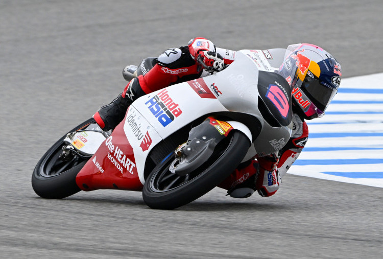 Hasil Moto3 Hungaria 2026: Kena Sanksi LLP, Ini Posisi Akhir Aksi Heroik Veda Ega Pratama