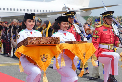 Gerakan Pembawa Baki Bendera Upacara HUT RI di IKN Jadi Sorotan, Benarkah Aturan Berubah?