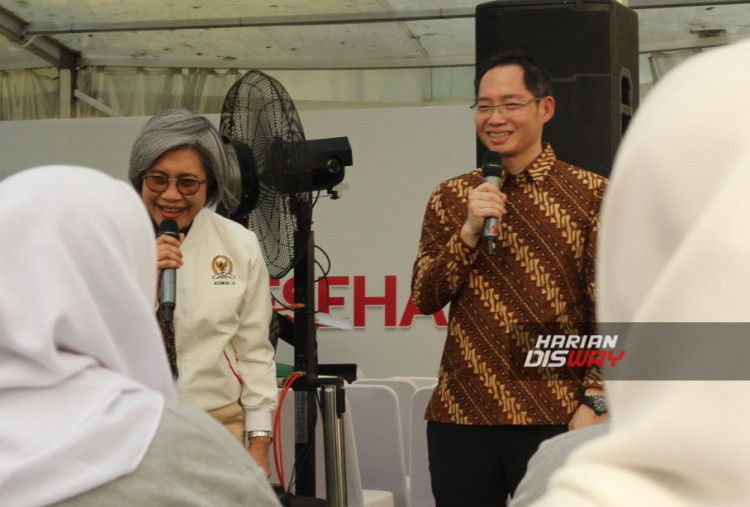 Saat ini, ekosistem SRC mencatat omzet mencapai Rp251 triliun per tahun atau setara 9,5 persen PDB ritel nasional 2025. Pertumbuhan tersebut didukung transformasi digital yang telah menjangkau 98,8 persen toko SRC, serta pengembangan program Pojok Lokal yang membantu memperluas distribusi produk UMKM di sekitar toko dan mendorong pertumbuhan ekonomi lokal.
