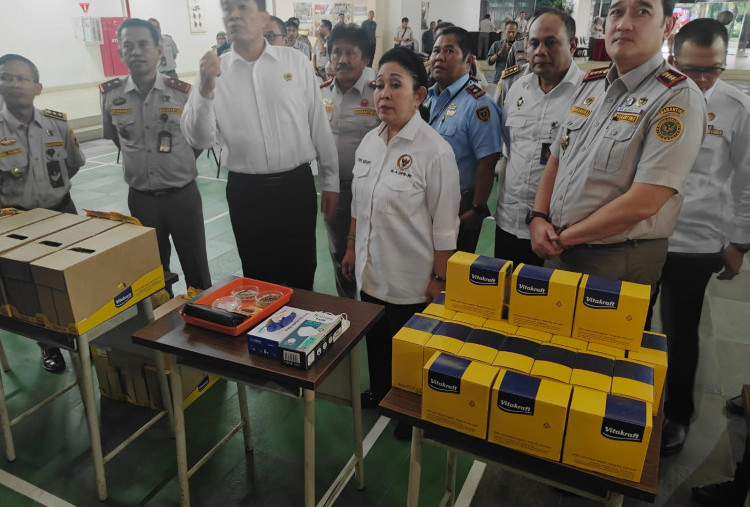 Komisi IV DPR Minta Tindak Tegas Penyelundupan Narkotika, Badan Karantina Temukan Biji Ganja dalam Pakan Burung