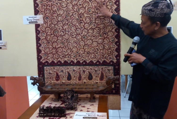 Mengintip Batik Corner di Perpustakaan UK Petra Surabaya, Ada Motif Storjo dan Bang Ompai