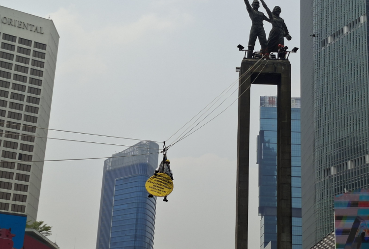 Polisi Berdalih 11 Aktivis Greenpeace Bukan Ditangkap, Sebut Kondisi Fisik Jadi Alasan