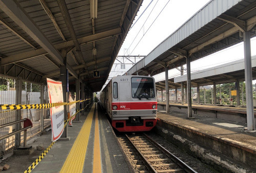 Saksi Mata Ungkap Detik-detik Pemotor Tewas Tertabrak KRL di Stasiun Citayam