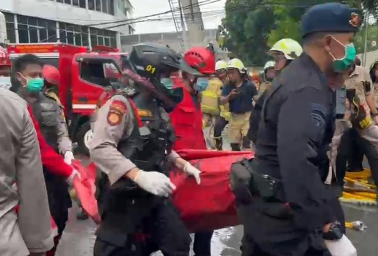 Miris! Karyawan Sedang Istirahat dan Makan di Lantai 2, 3, dan 6 Sebelum Gedung Kemayoran Terbakar