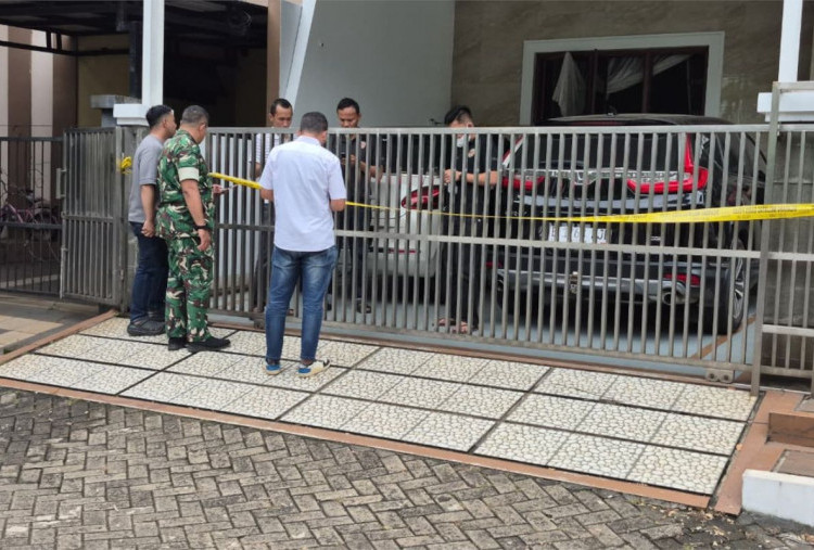Tak Ada CCTV di Rumah Ermanto Usman, Tetangga: Nggak Ada, Pelaku Kabur Lewat Belakang
