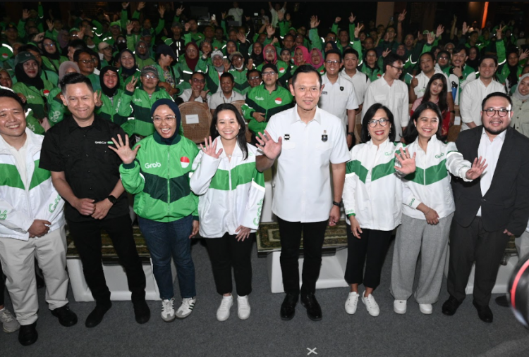 Di Depan AHY, CEO Grab Indonesia Targetkan Armada EV 3 Kali Lipat Dukung Efisiensi Energi Nasional