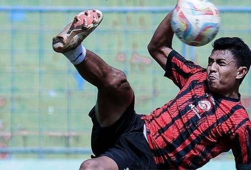 Jelang Arema FC vs Persita Tangerang: Akumulasi Kartu, King Dedik Setiawan Absen