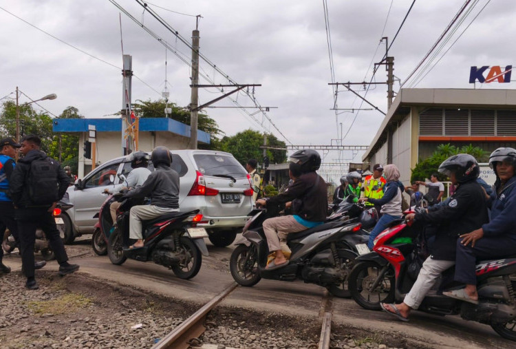 Evakuasi Kereta Bandara di Stasiun Poris Selesai, Lalu Lintas dan Perjalanan Kembali Normal