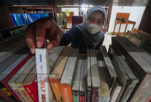 FOTO: Bank Indonesia Buka Kembali Perpustakaan di Surabaya