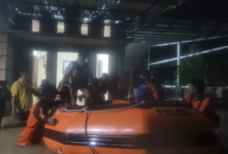 Banjir Grobogan Meluas ke Hilir, 9.000 KK Terdampak, Tanggul Sungai Jebol di Beberapa Titik 