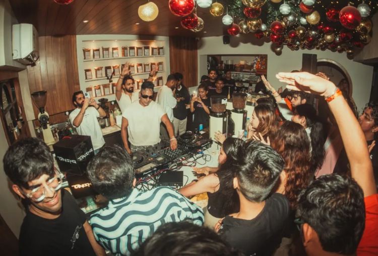 ⁠Coffee Rave, Tetap Ngopi Sembari Party