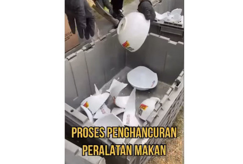 Baso A Fung Hancurkan Semua Alat Makan Setelah Jovi Adhiguna Makan Bakso Pakai Kerupuk Babi di Bandara Ngurah Rai Bali
